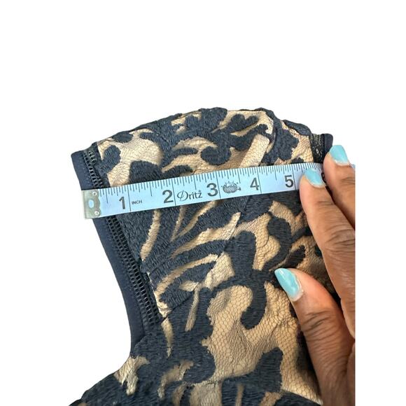 Tadashi Shoji Dress Navy Nude Embroidered Lace Formal Maxi Evening Gown Size 6 - Picture 14 of 15